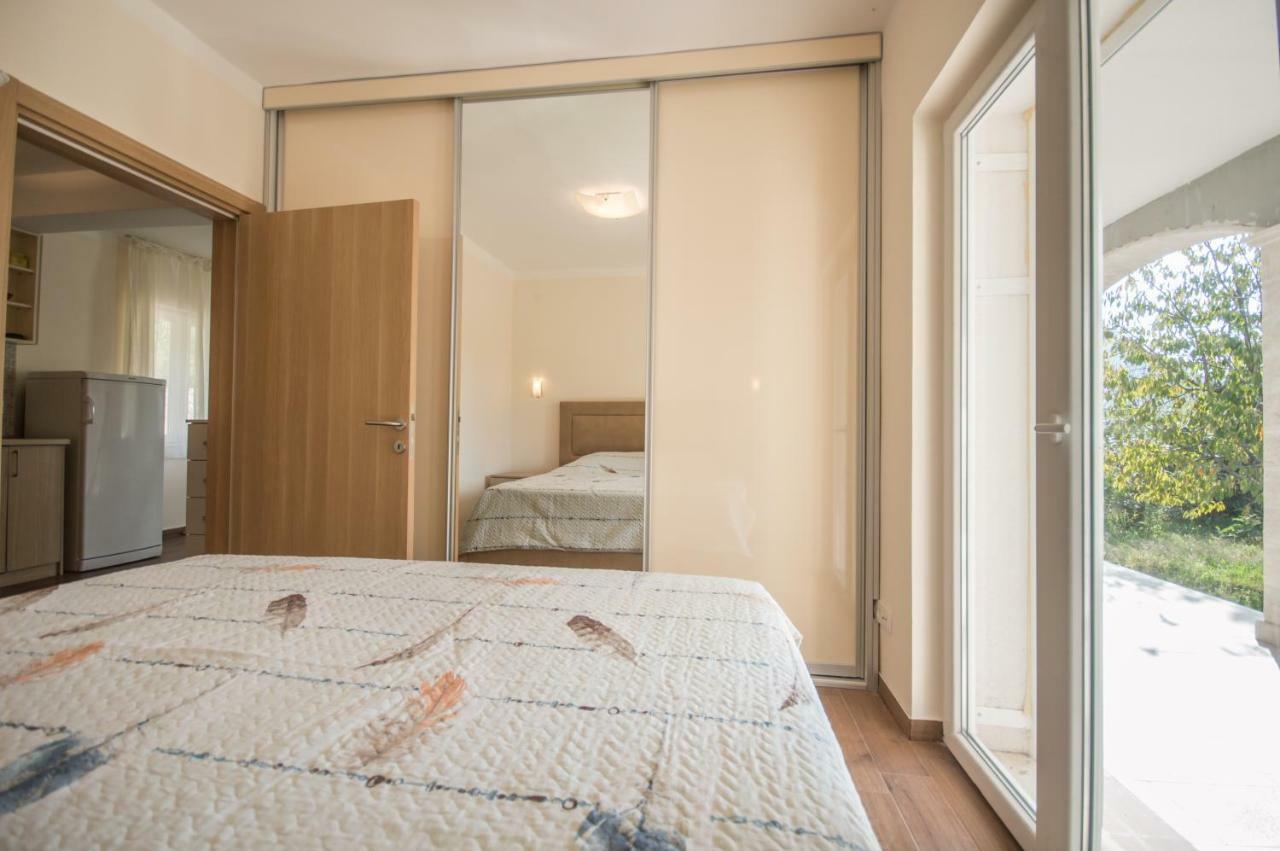 Queen Teuta Otel Risan Dış mekan fotoğraf
