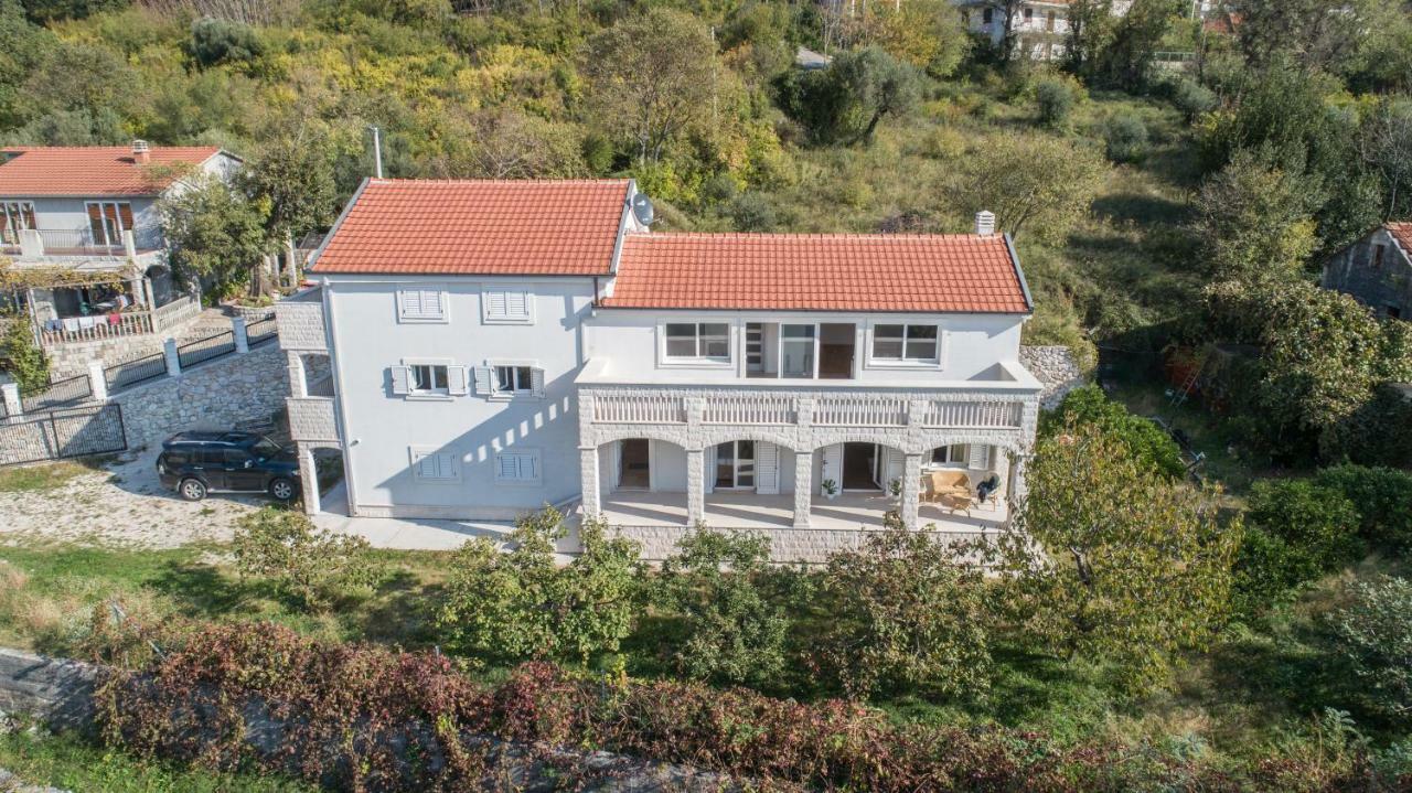 Queen Teuta Otel Risan Dış mekan fotoğraf